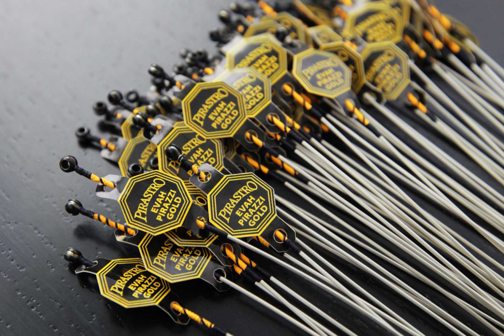 Pirastro Evah Pirazzi Gold Violin Strings